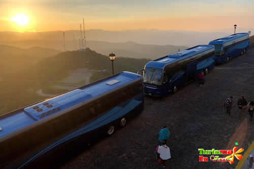 Servicio De Transportación Turística En Autobús