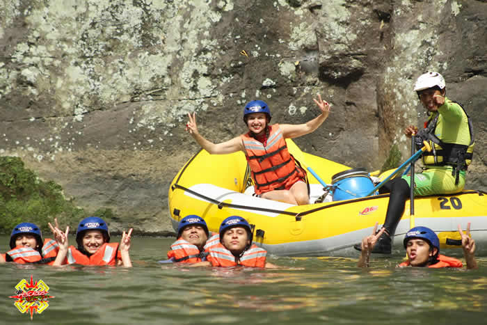 Descenso en los rápidos rafting del río Pescados en Jalcomulco, Veracruz